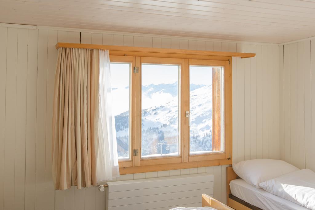 Berghaus Nagens Hostel Flims Exterior foto